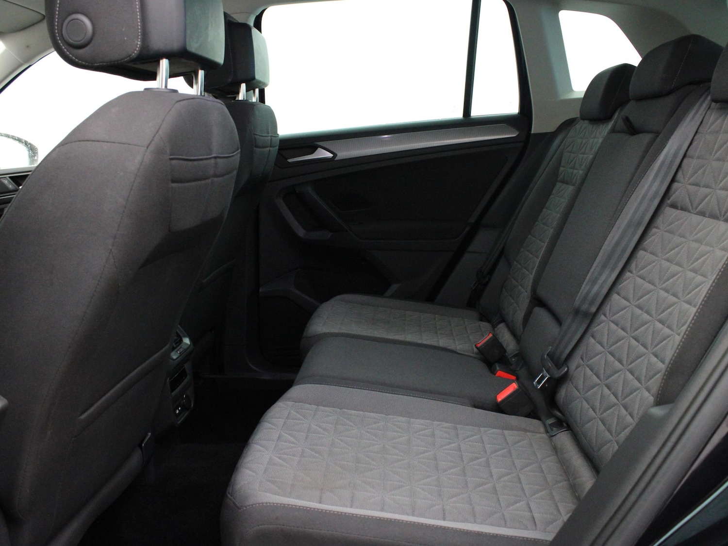 Used Volkswagen Tiguan 2022 for sale - 76890219: Photo 9