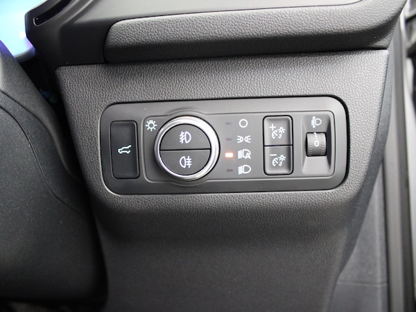 Used Ford Kuga 2022 for sale - 75611584: Photo 32