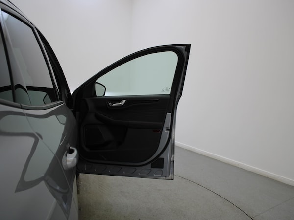 Used Ford Kuga 2022 for sale - 75611584: Photo 33