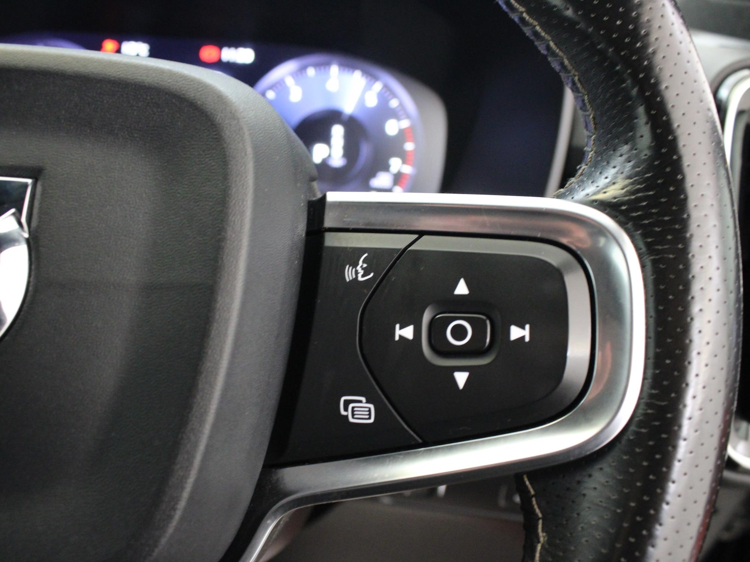 Used Volvo XC40 2019 for sale - 77979673: Photo 13