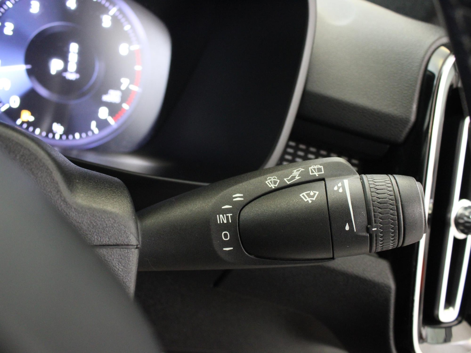 Used Volvo XC40 2019 for sale - 77979673: Photo 16