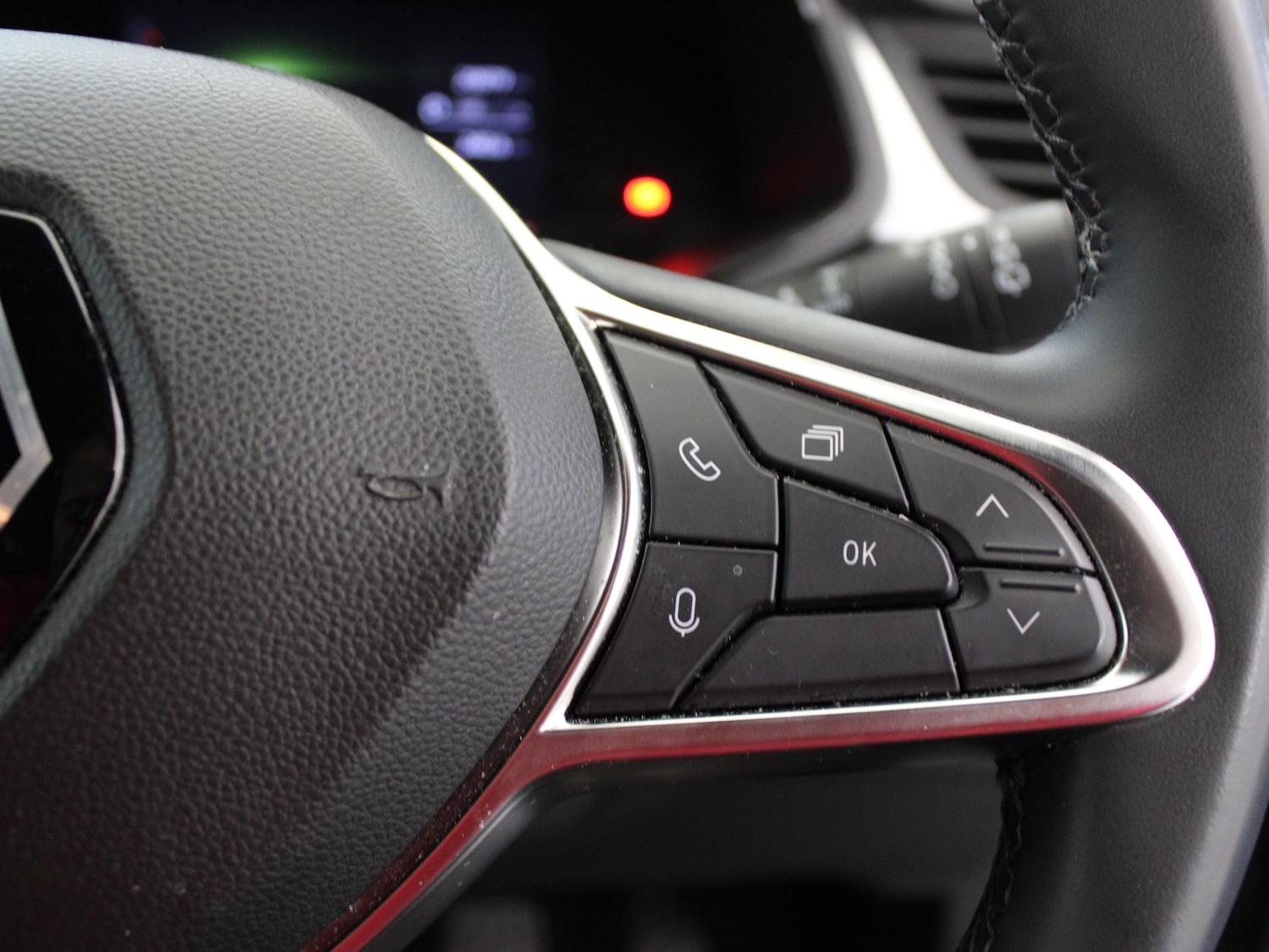 Used Renault Captur 2024 for sale - 76077316: Photo 13