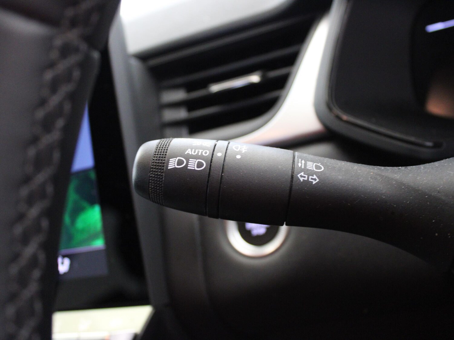 Used Renault Captur 2024 for sale - 76077316: Photo 21