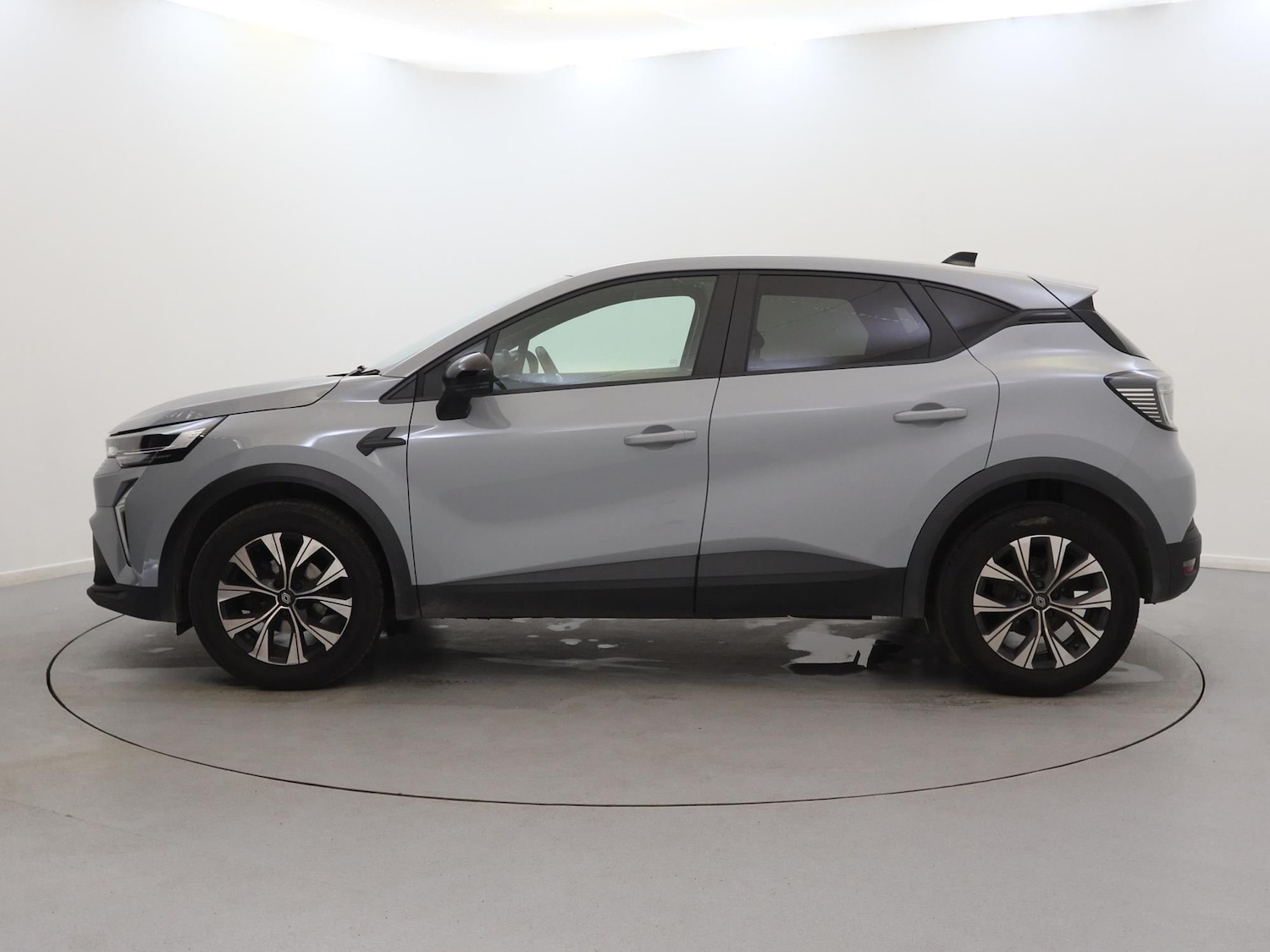 Used Renault Captur 2024 for sale - 76077316: Photo 4
