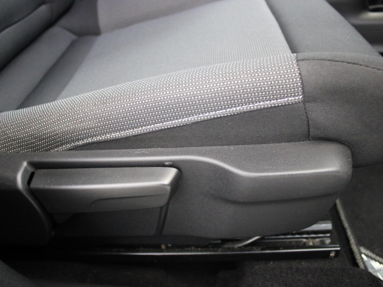 Used Citroen C4 Cactus 2017 for sale - 76789573: Photo 10