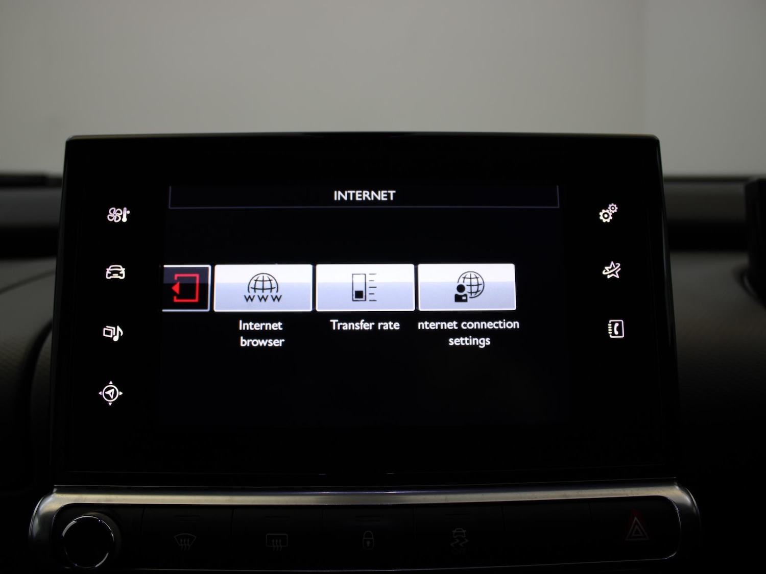 Used Citroen C4 Cactus 2017 for sale - 76789573: Photo 18