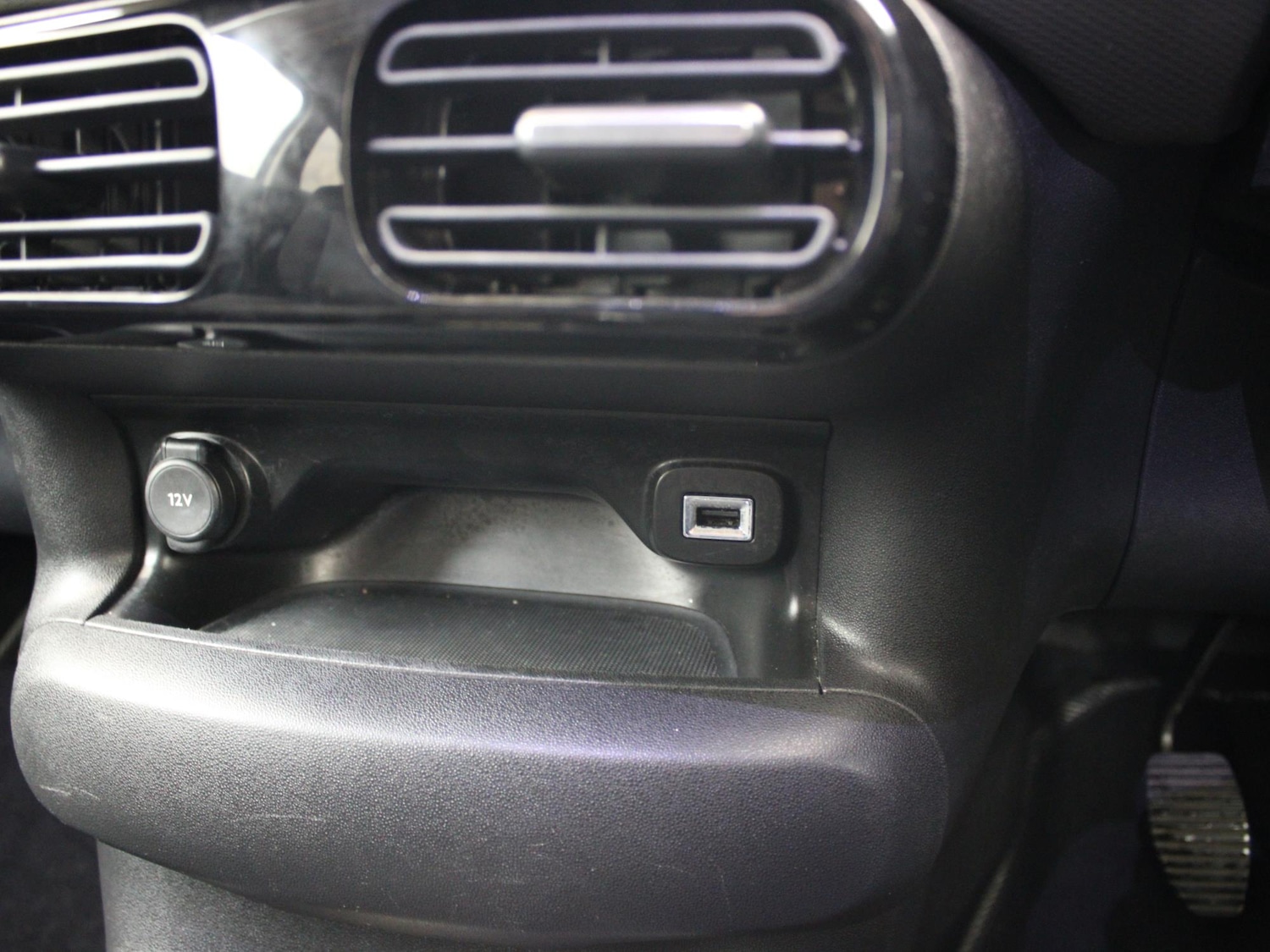 Used Citroen C4 Cactus 2017 for sale - 76789573: Photo 26