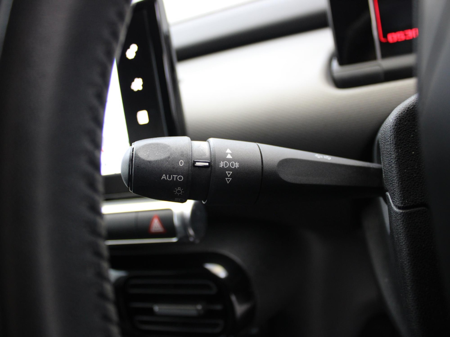 Used Citroen C4 Cactus 2017 for sale - 76789573: Photo 33