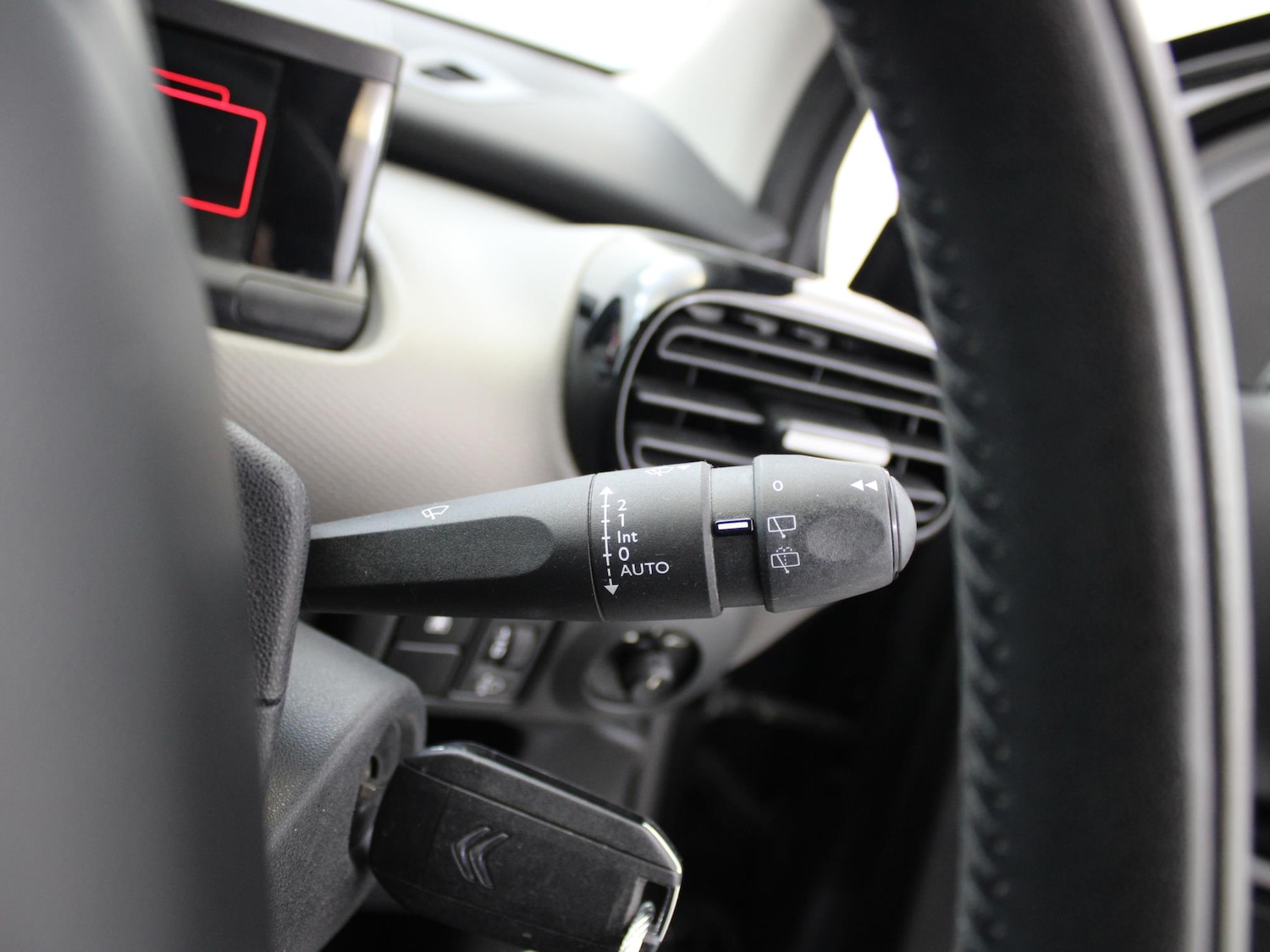 Used Citroen C4 Cactus 2017 for sale - 76789573: Photo 34