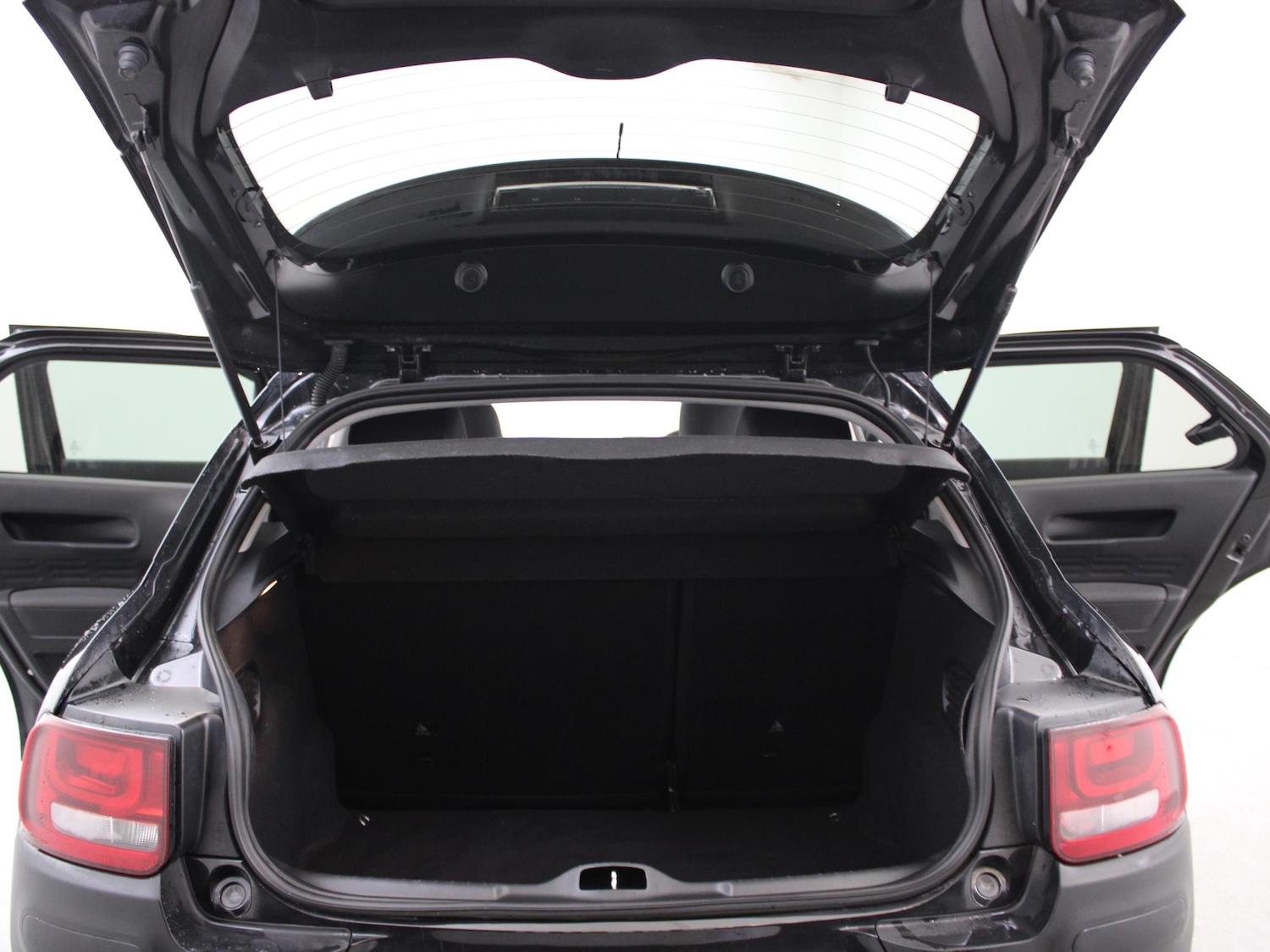 Used Citroen C4 Cactus 2017 for sale - 76789573: Photo 36