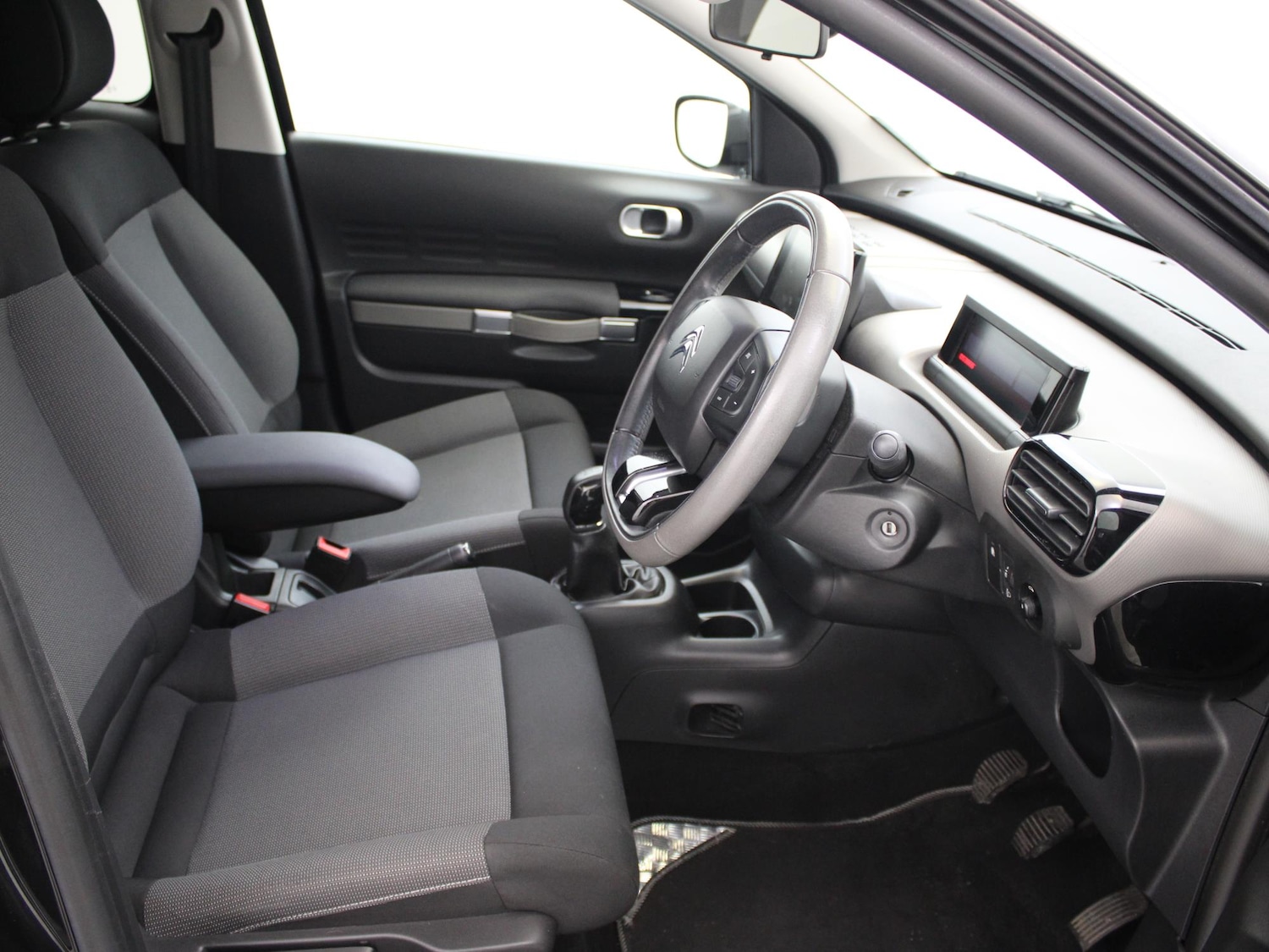 Used Citroen C4 Cactus 2017 for sale - 76789573: Photo 9