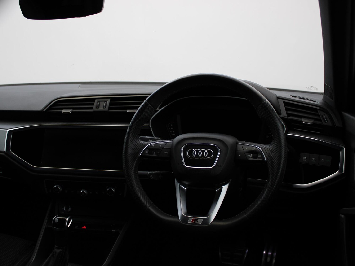 Used Audi Q3 2019 for sale - 77635144: Photo 16