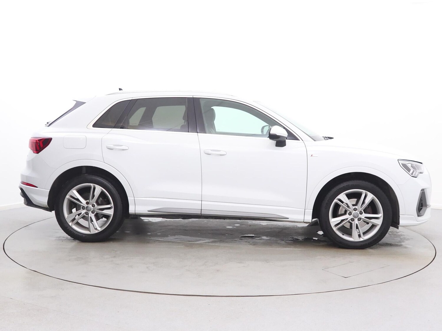 Used Audi Q3 2019 for sale - 77635144: Photo 8
