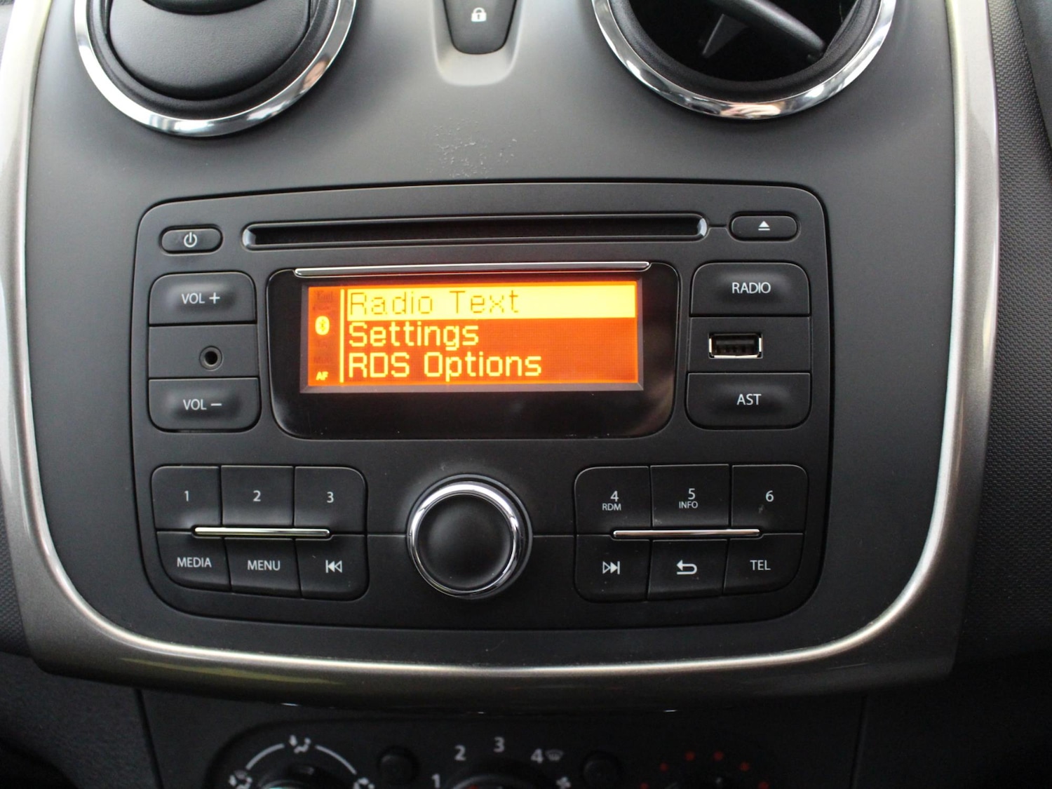 Used Dacia Sandero 2015 for sale - 77348506: Photo 17