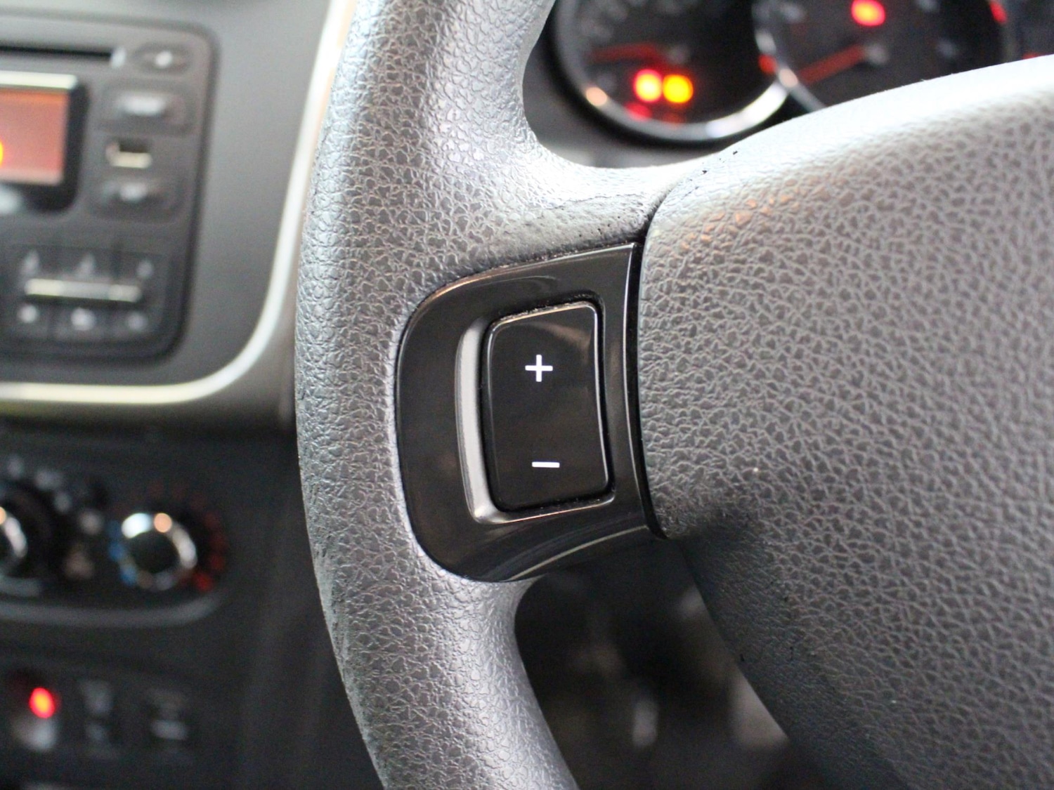 Used Dacia Sandero 2015 for sale - 77348506: Photo 24