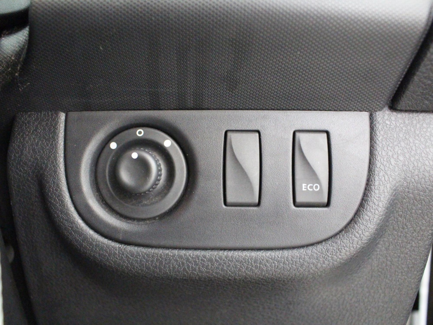 Used Dacia Sandero 2015 for sale - 77348506: Photo 27