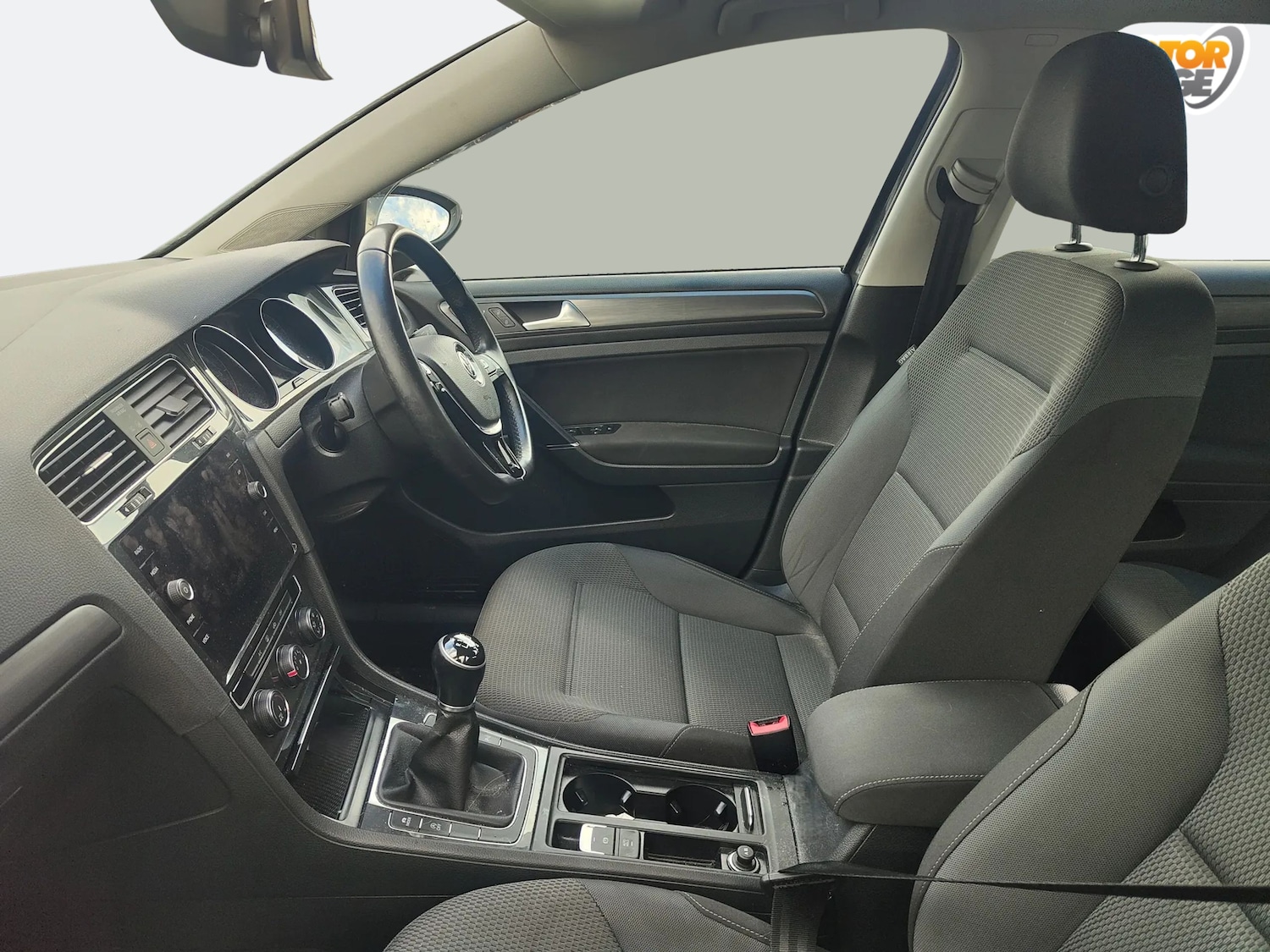 Used Volkswagen Golf 2018 for sale - 76553522: Photo 2