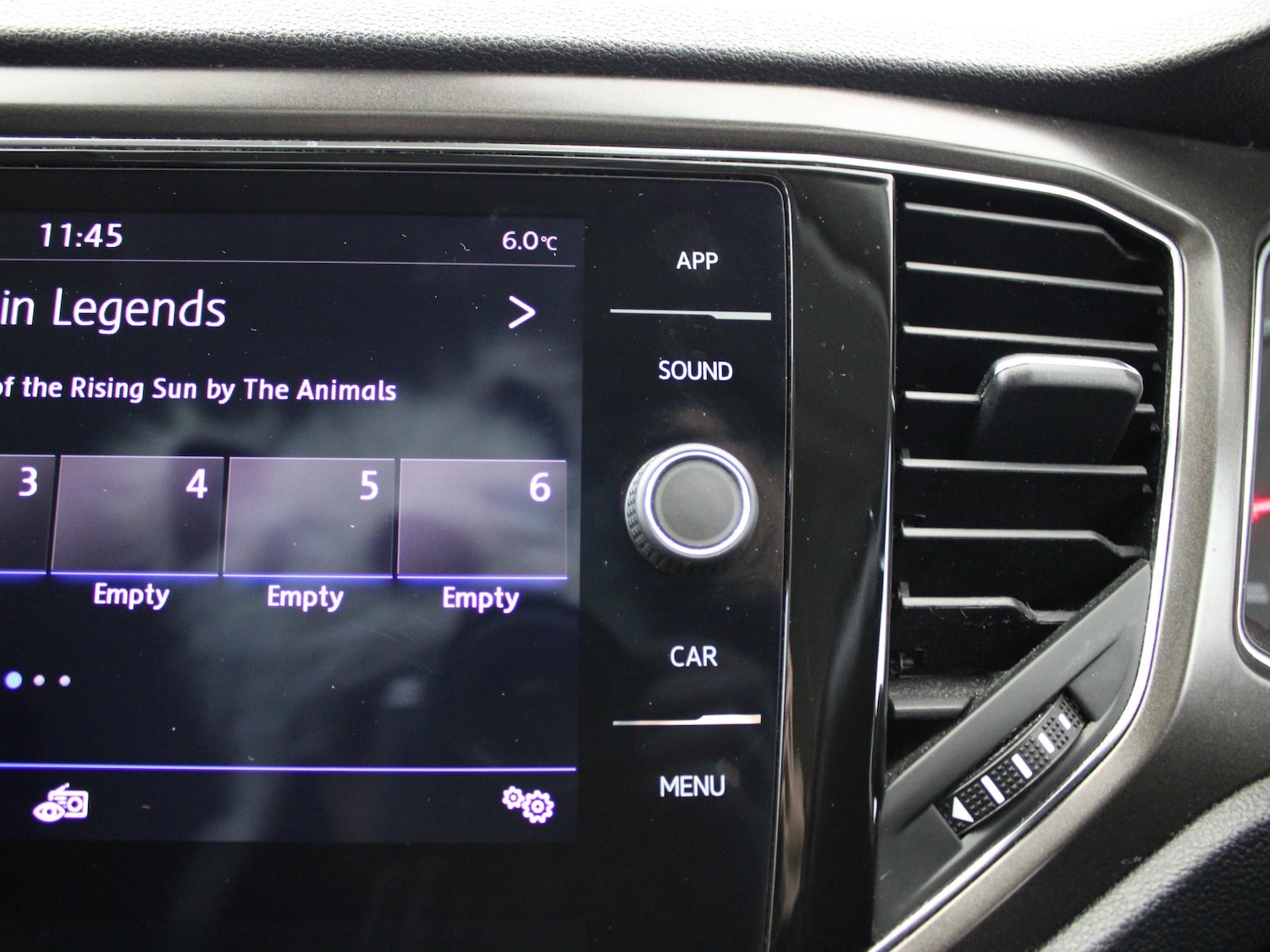 Used Volkswagen T-Roc 2020 for sale - 77398054: Photo 20