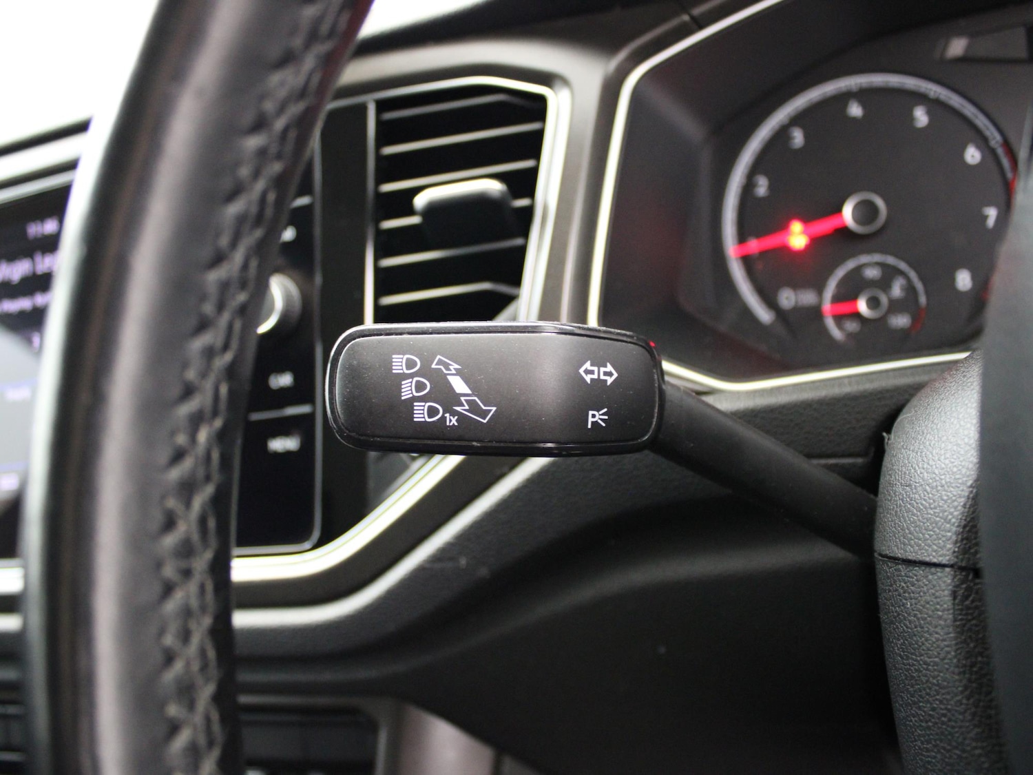 Used Volkswagen T-Roc 2020 for sale - 77398054: Photo 26