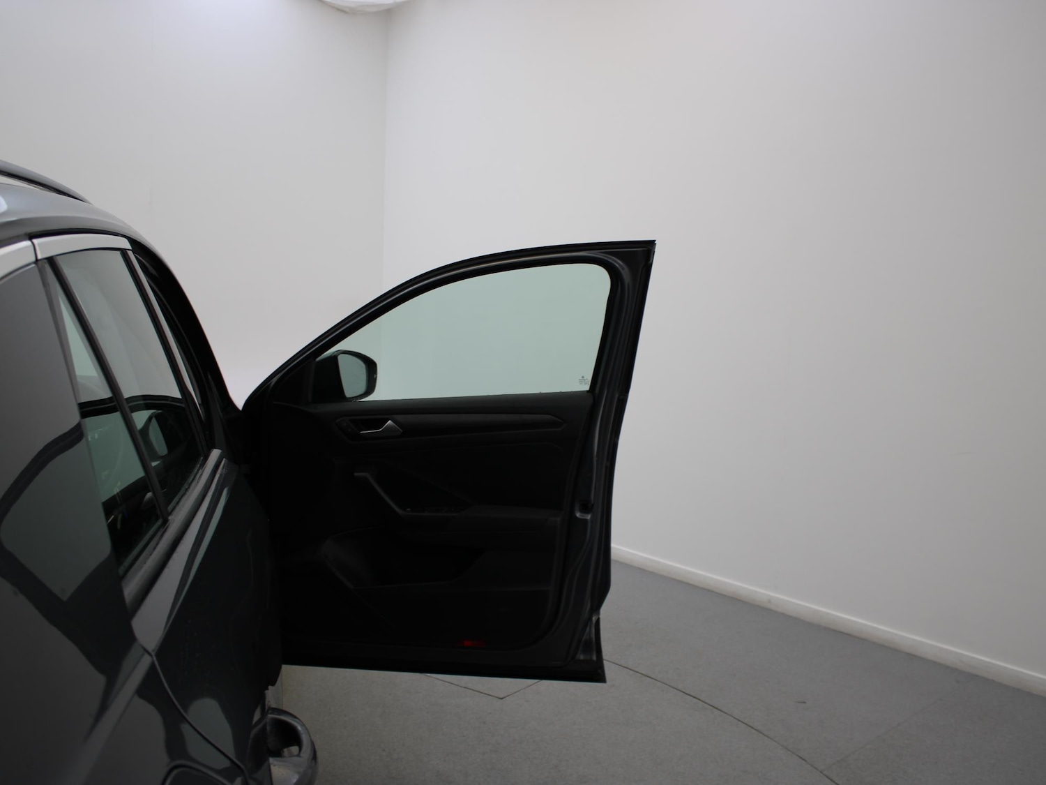 Used Volkswagen T-Roc 2020 for sale - 77398054: Photo 28