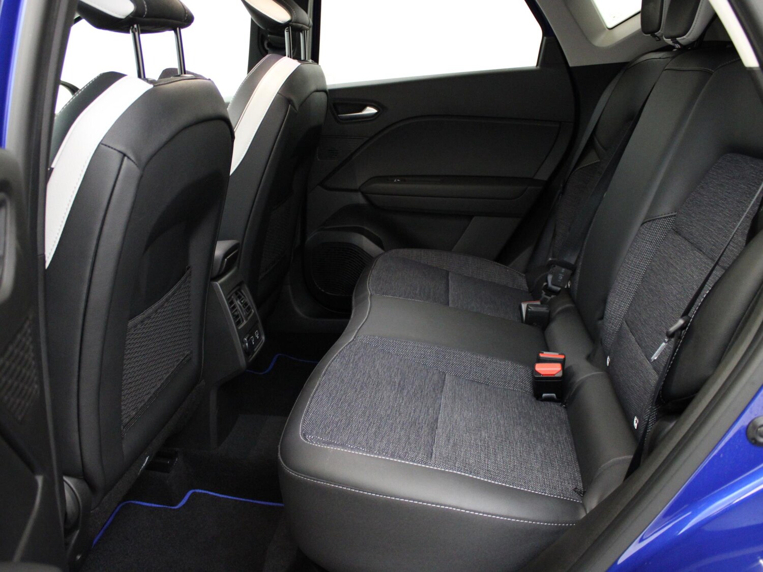 Used Renault Captur 2023 for sale - 76274695: Photo 13