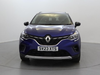 Used Renault Captur 2023 for sale - 76274695: Photo