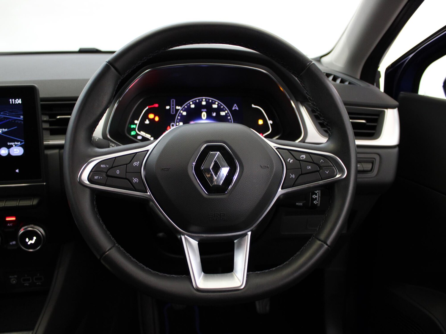 Used Renault Captur 2023 for sale - 76274695: Photo 32