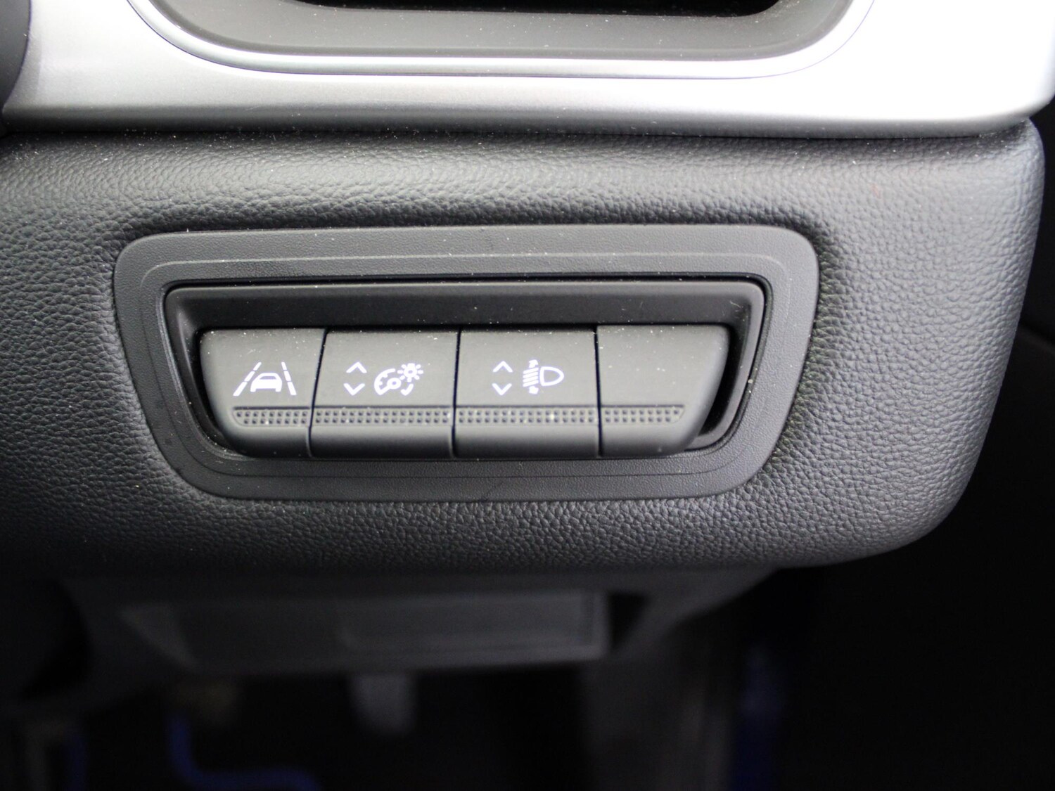 Used Renault Captur 2023 for sale - 76274695: Photo 37