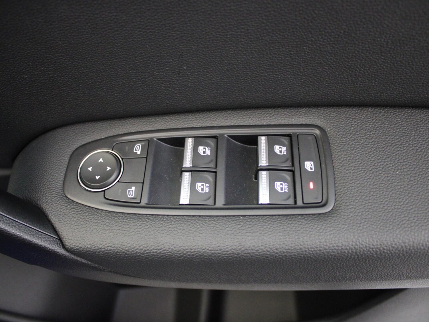 Used Renault Captur 2023 for sale - 76274695: Photo 39