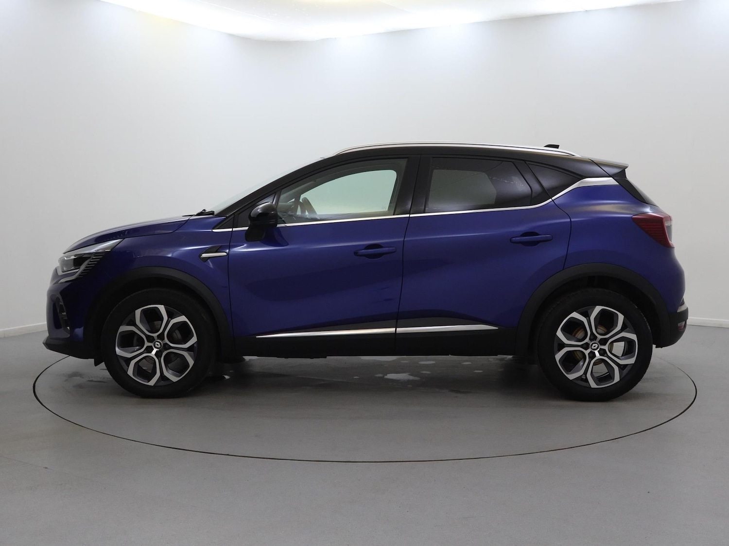 Used Renault Captur 2023 for sale - 76274695: Photo 4