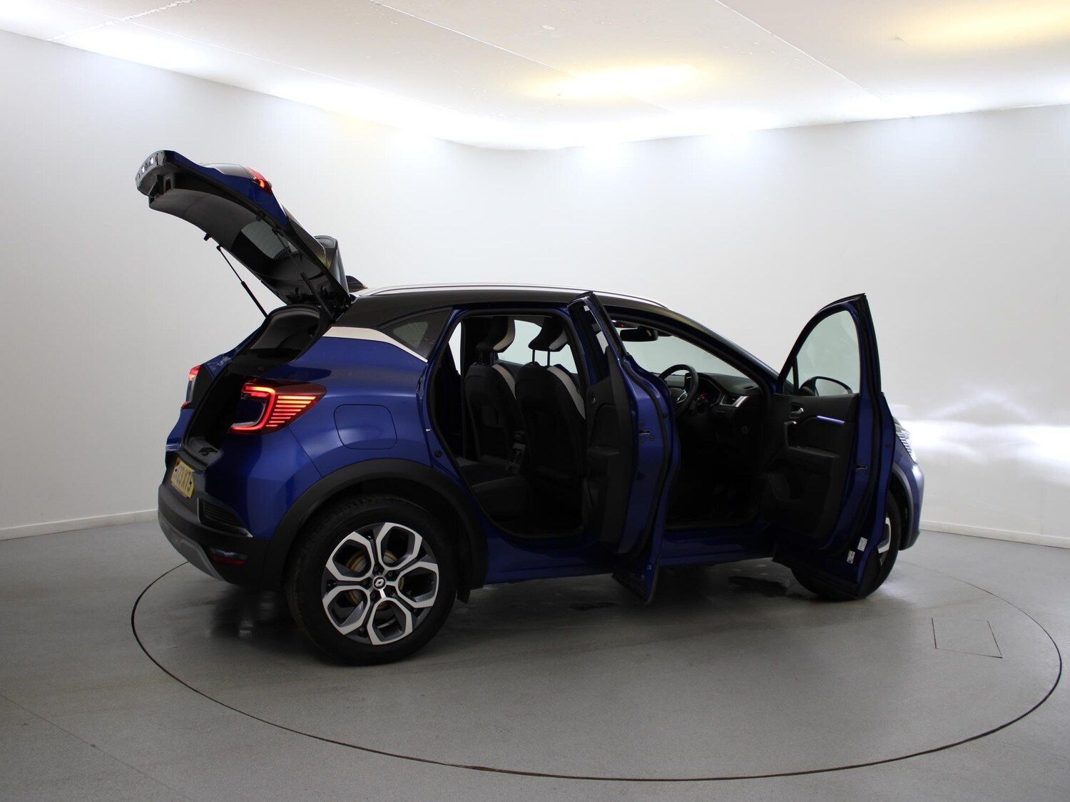 Used Renault Captur 2023 for sale - 76274695: Photo 41
