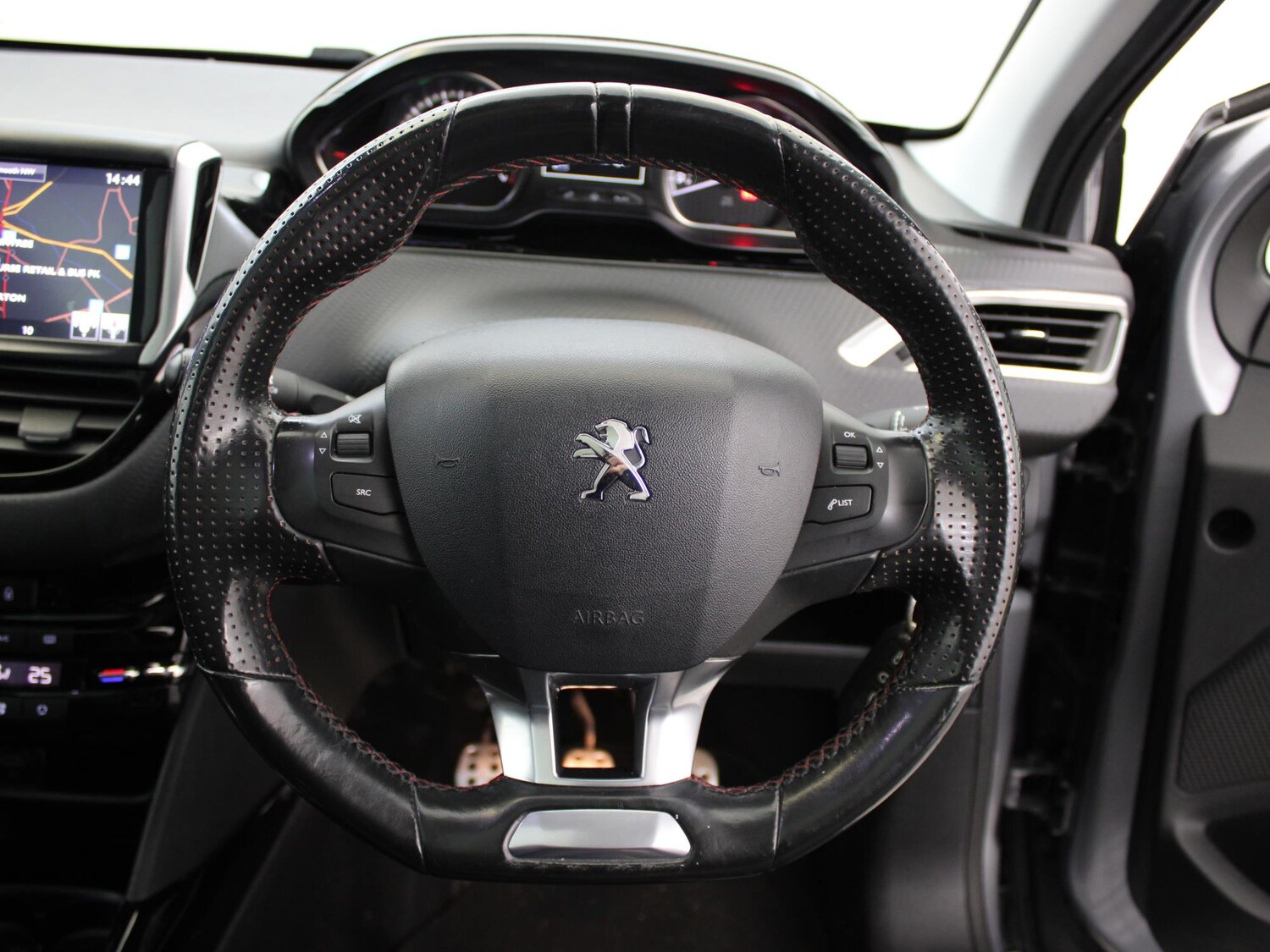 Used Peugeot 2008 2016 for sale - 77472811: Photo 27