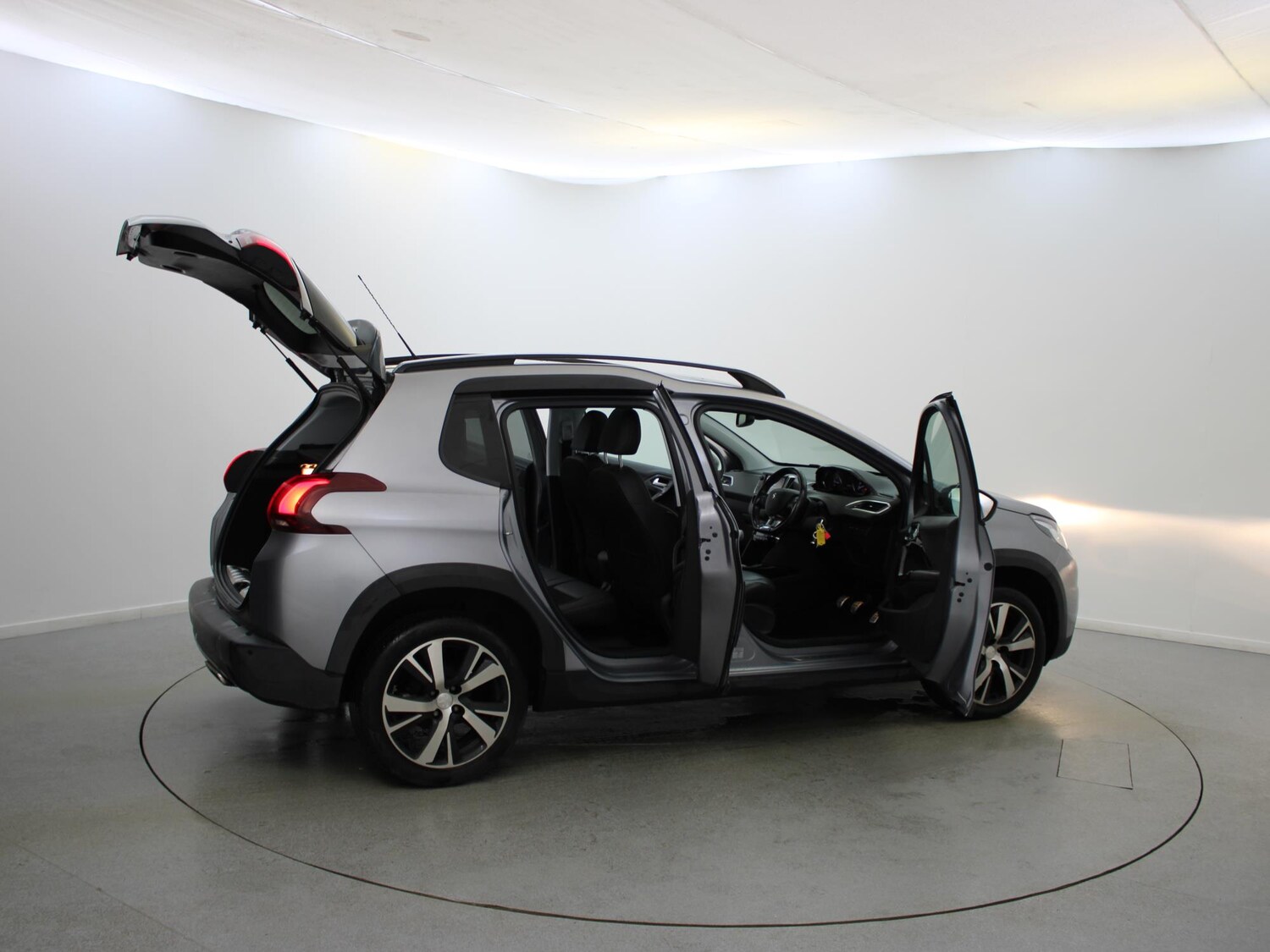 Used Peugeot 2008 2016 for sale - 77472811: Photo 36