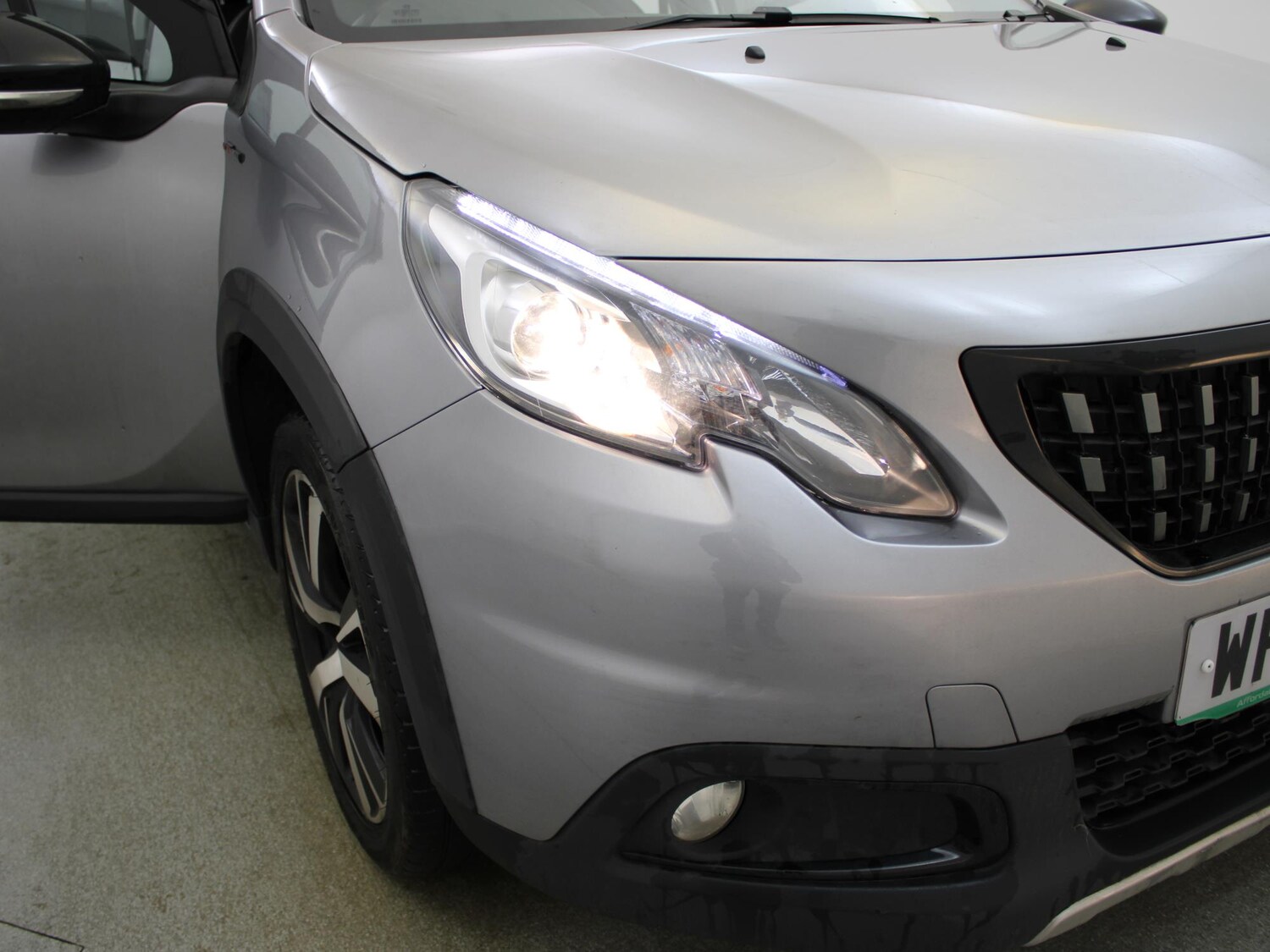 Used Peugeot 2008 2016 for sale - 77472811: Photo 37
