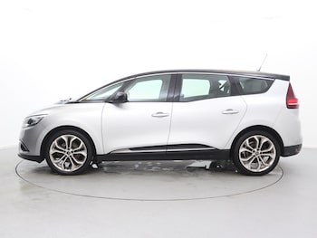 Used Renault Grand Scenic 2019 for sale - 76705497: Photo