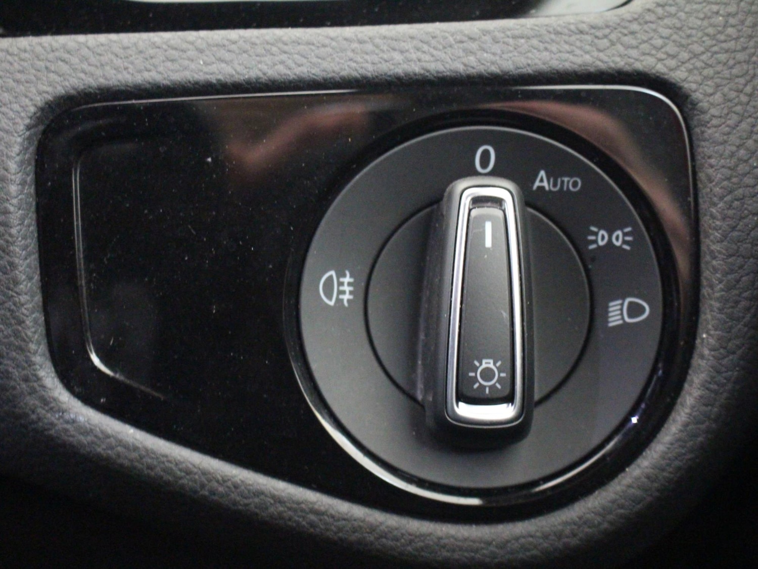 Used Volkswagen Golf 2019 for sale - 78210888: Photo 17