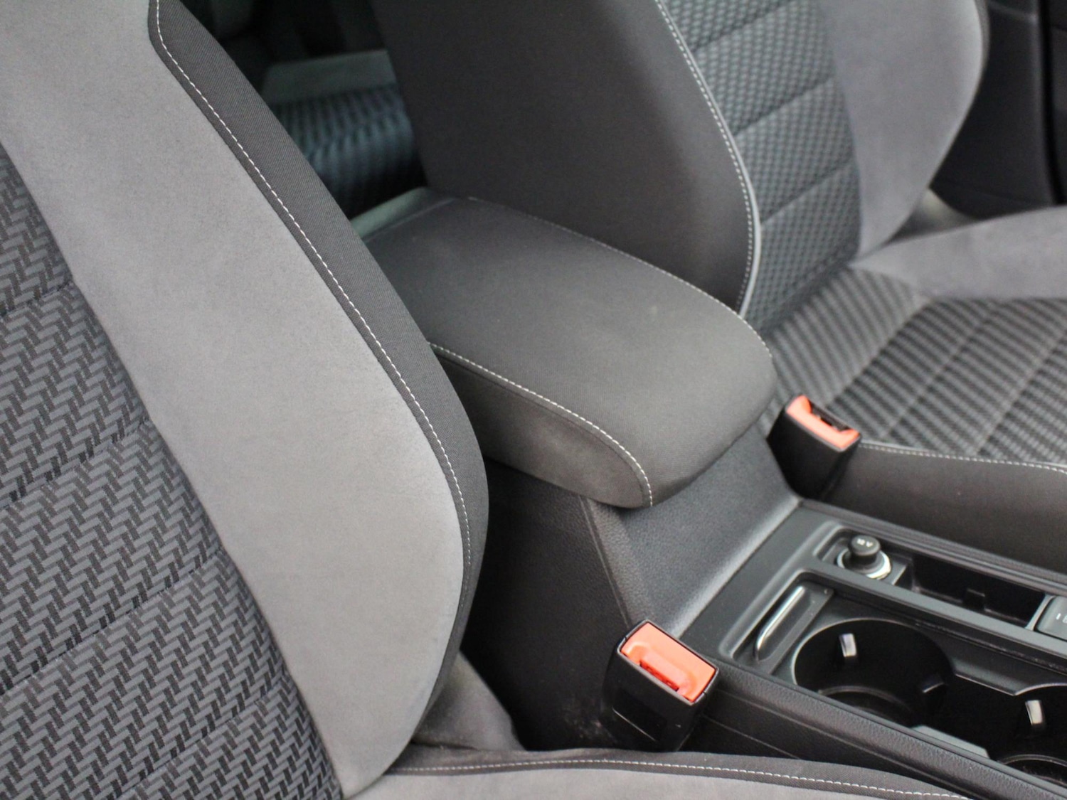 Used Volkswagen Golf 2019 for sale - 78210888: Photo 24