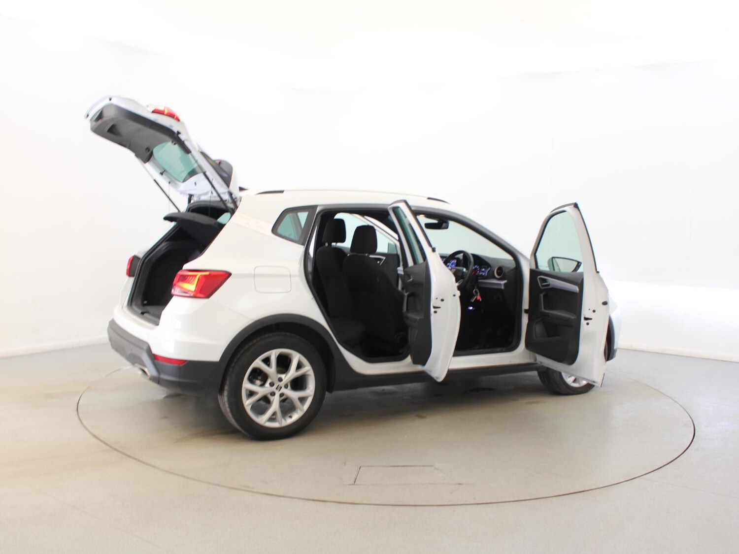 Vehicle 33