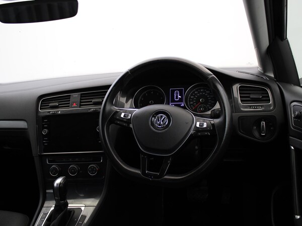 Used Volkswagen Golf 2017 for sale - 76077428: Photo 14