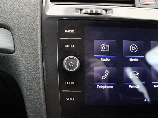 Used Volkswagen Golf 2017 for sale - 76077428: Photo 21