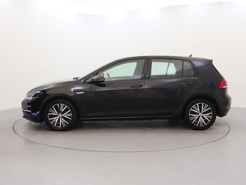 Used Volkswagen Golf 2017 for sale - 76077428: Photo 4
