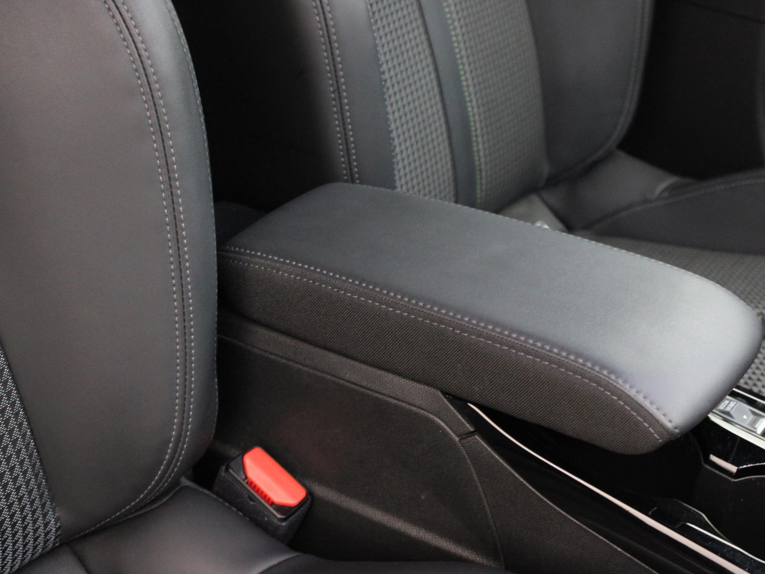 Used Peugeot 2008 2022 for sale - 77206650: Photo 23