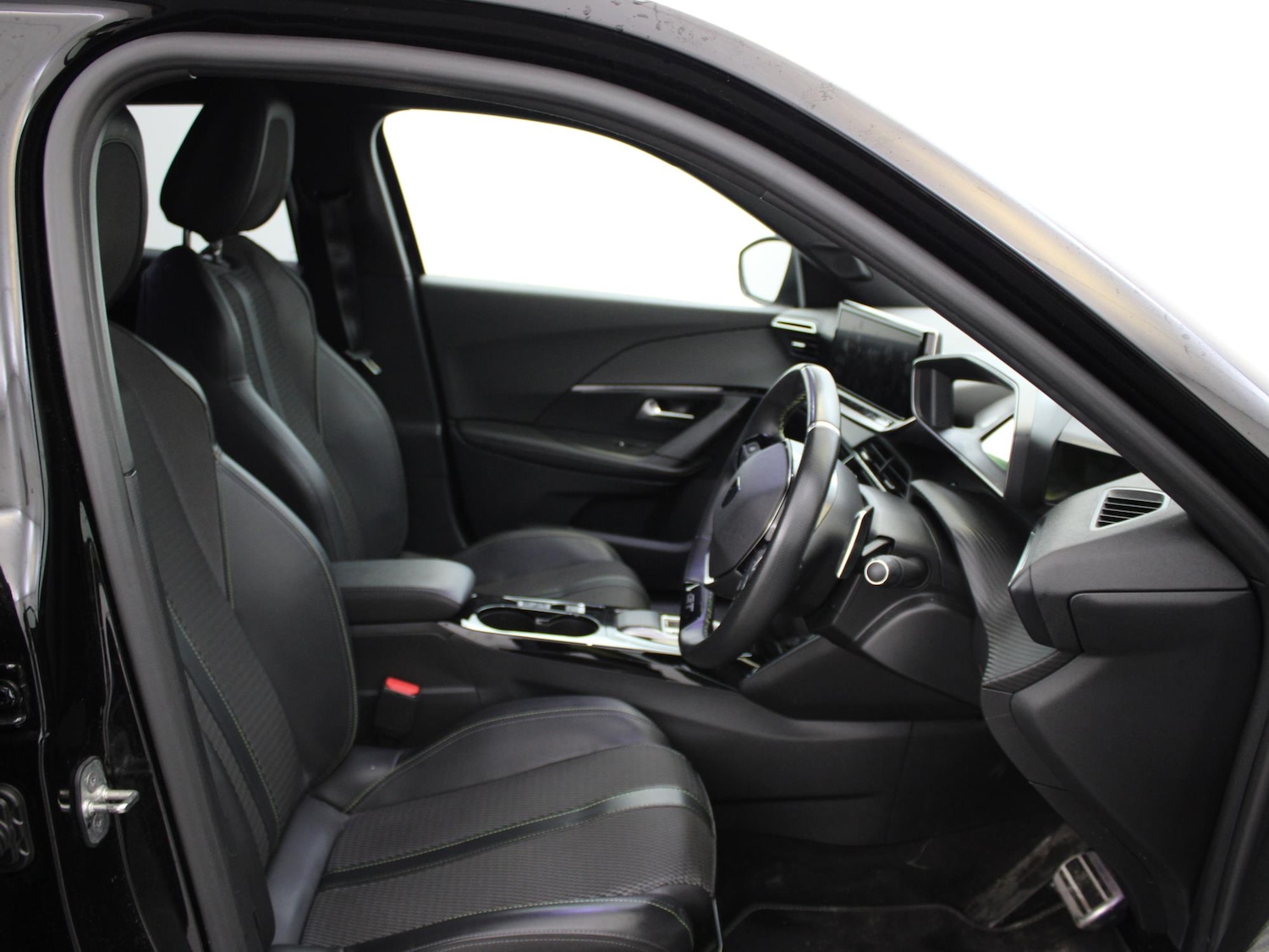 Used Peugeot 2008 2023 for sale - 77294715: Photo 9