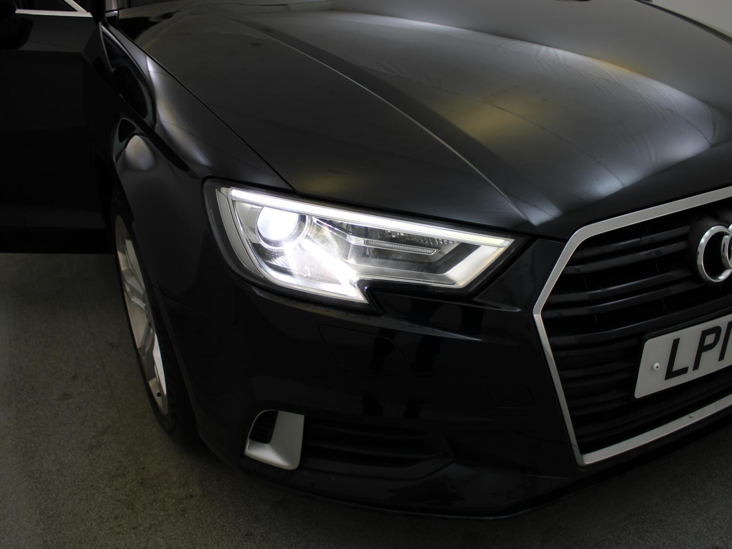 Used Audi A3 2017 for sale - 77996411: Photo 32