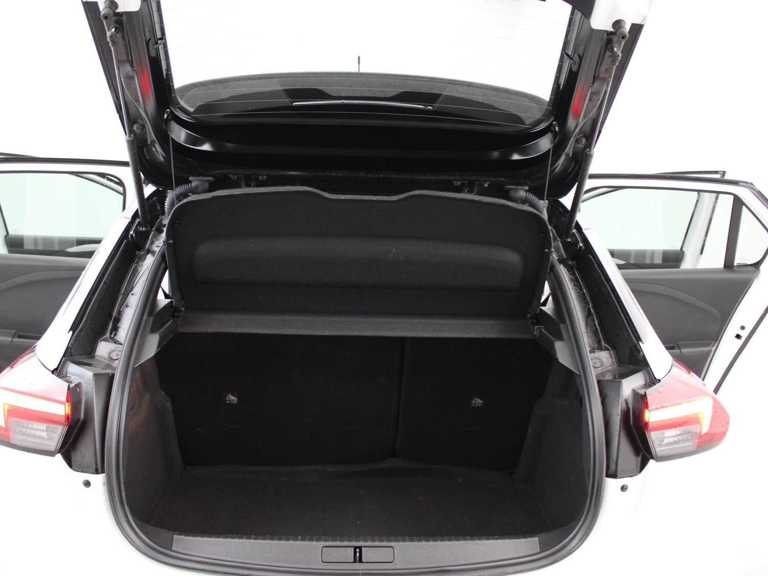 Used Vauxhall Corsa 2023 for sale - 77348301: Photo 25