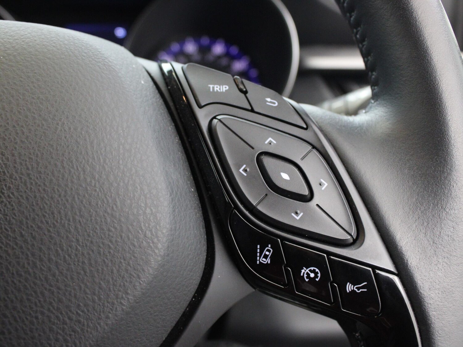 Used Toyota C-HR 2022 for sale - 76515846: Photo 13