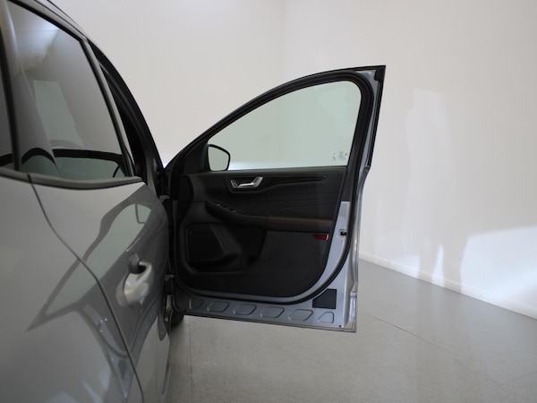 Used Ford Kuga 2022 for sale - 75592601: Photo 34