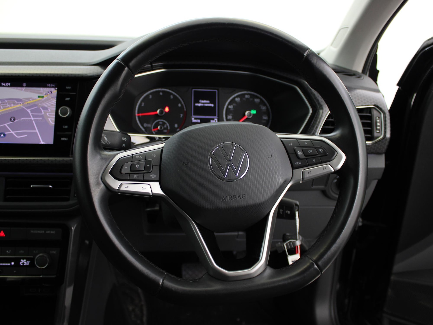 Used Volkswagen T-Cross 2021 for sale - 76916396: Photo 31