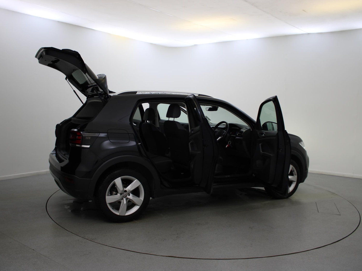 Used Volkswagen T-Cross 2021 for sale - 76916396: Photo 39
