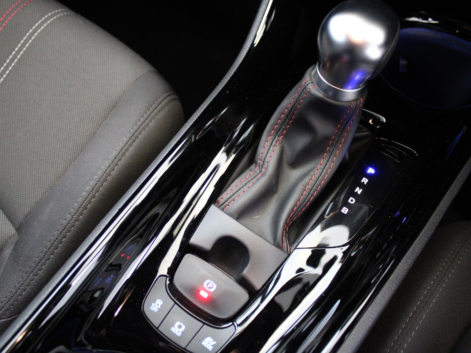 Used Toyota C-HR 2022 for sale - 77076845: Photo 24